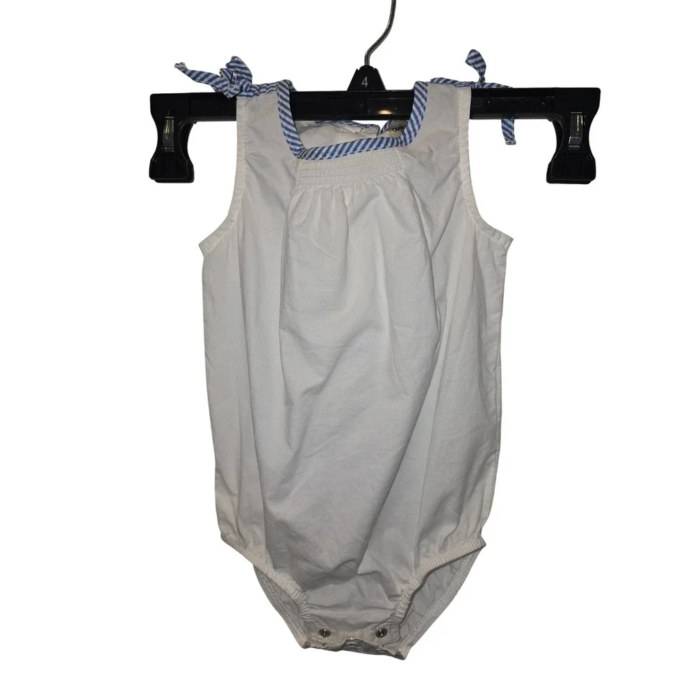 OshKosh Bgosh Baby Girls White Romper‎ Blue Seersucker Trim Snap Bottom 9M
